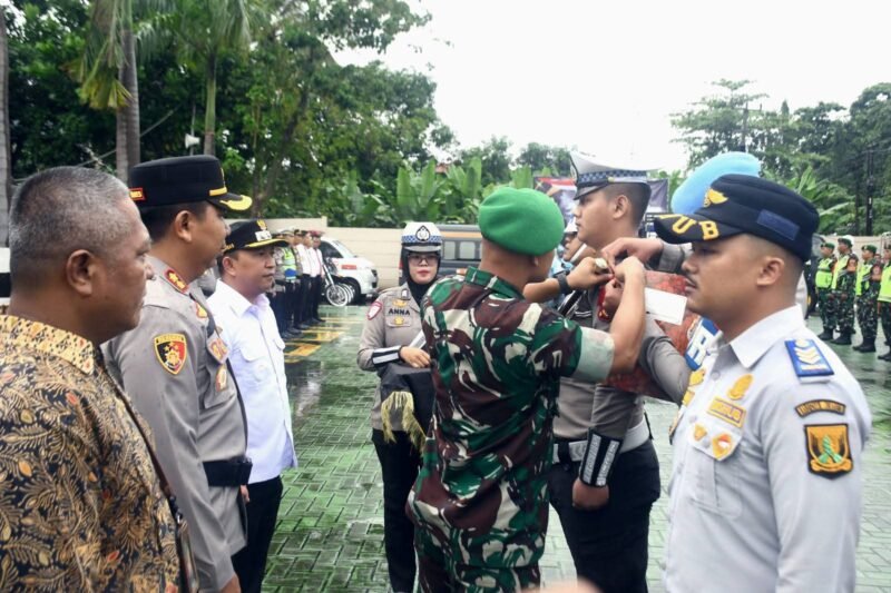 Polres Sukabumi menggelar apel gelar pasukan Operasi Kepolisian Terpusat Lilin Lodaya 2025