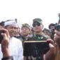 Pangdam III/Siliwangi Mayjen TNI Kosasih mendampingi Gubernur Jawa Barat Dedi Mulyadi
