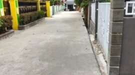 Proyek perbaikan jalan lingkungan di RT 07/RW 08 Kelurahan Jatihandap,