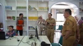 Sekretaris Daerah Kabupaten Sukabumi, H. Ade Suryaman,