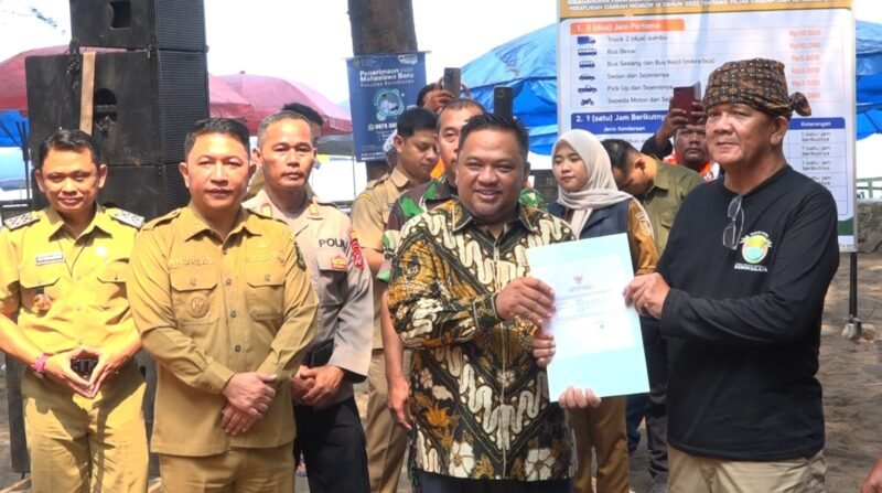 Launching Parkir Wisata Someah menjadi.