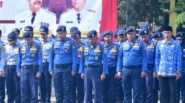 Deretan personel Dinas Pemadam Kebakaran.