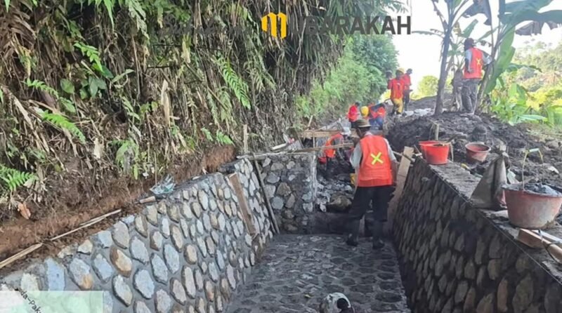 Dinas Pekerjaan Umum Kabupaten Sukabumi meningkatkan jaringan irigasi